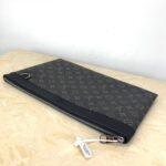 LV Discovery Pochette - Image 4