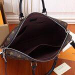 LV Porte-Documents Voyage PM - Image 5