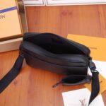 LV Duo Messenger - Image 6