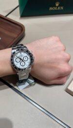Rolex Cosmograph Daytona 126500LN - Image 2
